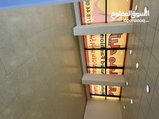  3 مكتب للإيجار  او للبيع تمليك  يصلح لجميع الاعمال واجهه كبيره عشارع مجمع راقي مرج الحمام مجمع طيبة 3