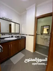  4 شقه للايجار في دير غبار / الرقم المرجعي : 13405