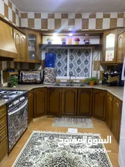  10 كنب ومطبخ للبيع مع برادي