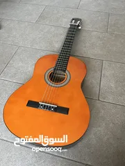  5 جيتار مورينو كلاسيك Moreno MCG20 مع بكج كامل وشامل التوصيل