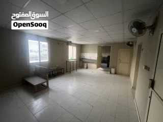  5 فرصة استثمارية من المالك مباشرة للبيع مبنى تجاري