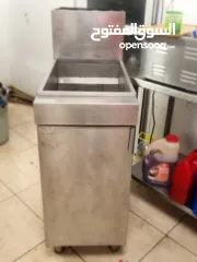  13 عدة مطعم للبيع