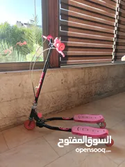  2 سكوتر مميز جدا 3 عجلات قوي و متين