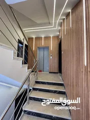  8 ارضية مع ترس خلف جامعة البتراء البنيات طريق المطار تشطيب فخم