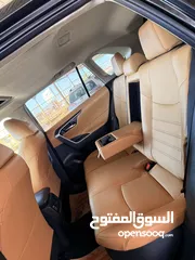  25 تويوتا راف فور ((2023)) XLE بريميوم، بطارية ليثيوم، فحص كامل، فل كامل، فورويل، حره، بسعر مميز..