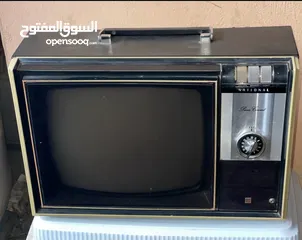  29 تلفزيونات مميزة عدد 2 وانتينات للتلفزيونات قديمة عدد 3. لطفا اقرأ الوصف.