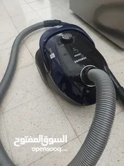  2 Samsung 2000W vacuum cleaner