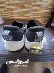  8 سكيتشر فيتنامي الصنع أصلي قياس 42 لون أسود