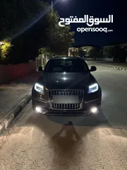  8 Audi Q7 in excellent condition no accidents