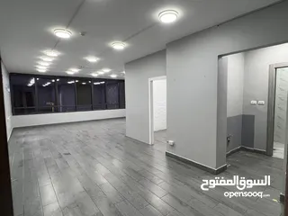  2 مكتب تجاري للايجار او للبيع في السابع طابق اول مقابل بنك الاردن واجهة امامية على الشارع واجهة كامل.