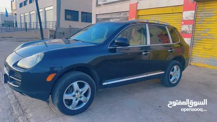  1 بورش كيان 2006 بس حط بنزين وامشي ولا تحتاج اي نوع صيانه نهائي