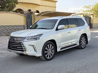  16 Lexus LX570 GCC 2017  V8 price 205,000 Aed