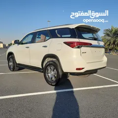  10 Toyota Fortuner 2020 g cc 2.7 V4