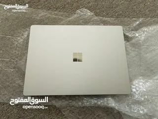  11 مايكروسوفت سيرفيس لابتوب 4 معالج cor i5 جيل العاشر /surface/$ 298$/ RAM 8/ SLIM/ 14SECREN