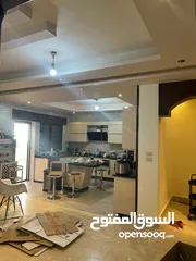  8 فاخرة مميزة ، حديقة مدخل خاص ..