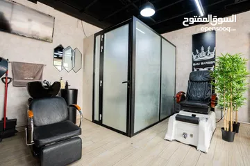  8 للبيع صالون حلاقه رجالي  ودخل جيد جدا  باركن مفتوح   For sale a men's barber shop with all its purpo