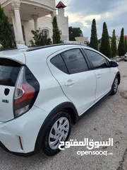  2 تويوتا بريوس سي 2018  للبيع    TOYOTA   PRIUS C 2018 for Sale   موديل 2018   ترخيص جديد لغاية 2/2026