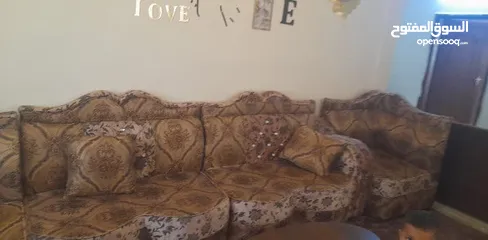  5 طقم كنب لون عسلي خليجي