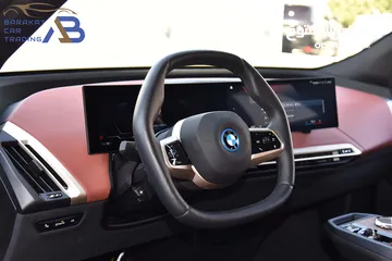 8 بي ام دبليو iX كهربائية بالكامل وارد وكفالة وكالة 2023 BMW iX xDrive40