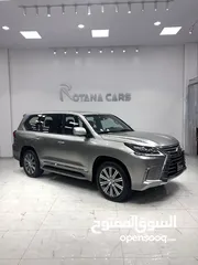  2 LEXUS 570 2016