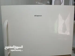  1 ثلاجه  لون ابيض400