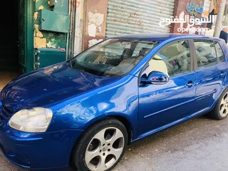  4 جولف 2005 بحاله جيده جدا دهان جديد تنجيد جديد هيئه اماميه جديده كوشوك جديد و ماتور جديد السياره نظفه