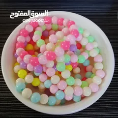  13 هاند ميد خرز شغل يدوي، أساور، حلق، تعليقات او ميداليات توصيل دينارين داخل عمّان_الأردن..