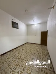  4 بيت للأيجار في حي المهندسين قرب شارع الزبير