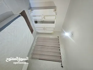  17 شقه مفروشه للايجار لعائله صغيره او عرسان