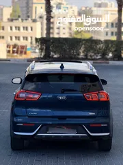  4 كيا نيرو هايبرد