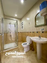  17 فيلا للايجار في العذيبة الشمالية شارع 18 نوفمبر -  Villa for rent in Azaiba 18th Nov st