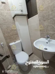  13 شقة فاخرة كأنها لم تسكن موقع مميز مع ترس ومدخل مستقل