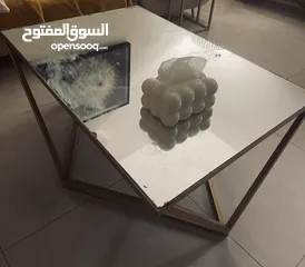  1 طاوله قهوه زجاج للبيع