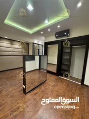  9 شقه فارغة - الرابية - 3نوم1ماستر - 200م - مطلة - قريبة من الخدمات العامة