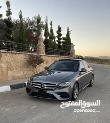  4 Mercedes benz E300 AMG بحالة الوكالة