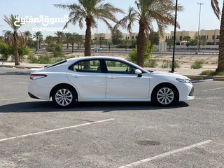  3 Toyota Camry LE 2019 (White)