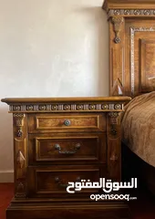  3 غرفة نوم ماستر خشب ماليزي نخب أول عسلي مميز  كلاسيك فخمة