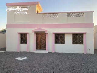  1 للبيع بيت مسلح في البريمي الخضراء النادي البيت جاهز للسكن ومسوايله صيانه