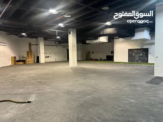  8 للايجار مساحة تجارية 836 متر داخل مجمع تجاري كبيربالسالمية -   For rent, commercial space of 836 M