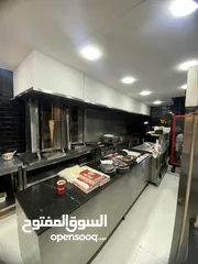  7 مطعم شاورما وسناك شارع الجامعه مقابل مجدي مول