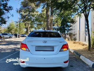  5 هونداي اكسنت2016  اصل كوري سيارة ممتازة واقتصادية جداً الله يبارك لصاحب النصيب..
