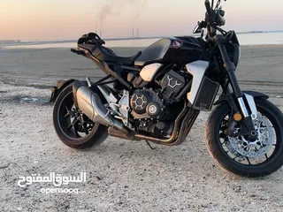  9 هوندا CB1000R 2020 مالك اول سحب من الوكاله