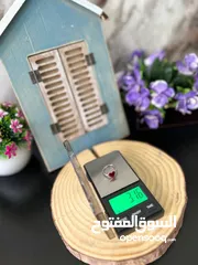  3 ميزان إلكتروني دقيق جدًا، بحمولة تصل إلى 500 غرام ودقة 0.01 جرام.مثالي لوزن الذهب والمجوهرات، استخدا