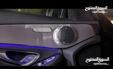  15 Mercedes C200 - 2019