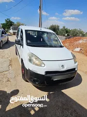  1 بيجو بارتنر تي بي 2013