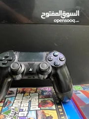  2 ps 4 with controller and gaming headphones in good condition