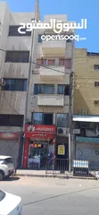  1 محل للايجار وسط البلد وشقق سكنيه بنفس الموقع محل في سوق الخضره مساحه 3 في 10 متر واصل كهرباء وماء
