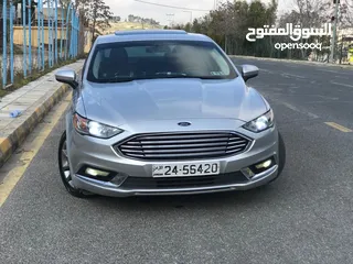  1 Ford Fusion 2017 SE  clean title