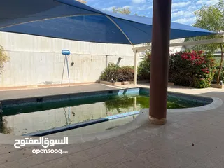  16 للايجار فيلا كبيرة موقع مميز ...For rent a large villa in a prime location