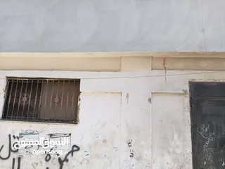  2 منزل مستقل مكون من طابقين مع سطح  في مخيم عسكر القديم  شارع العياده